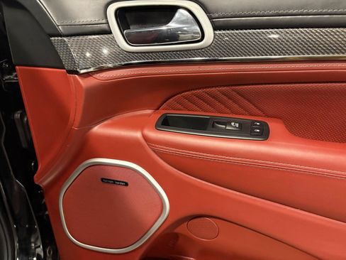 Used 2018 Jeep Grand Cherokee Trackhawk AWD/4WD image 45