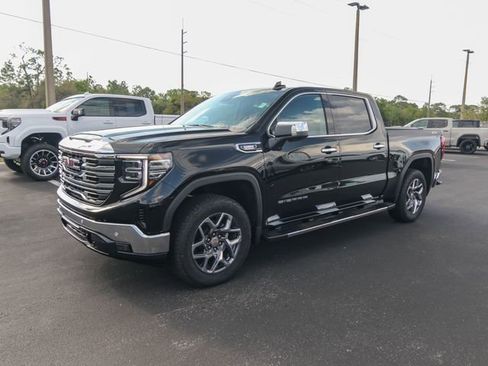 New 2026 GMC Sierra 1500 SLT w/ SLT Premium Plus Package AWD/4WD image 4