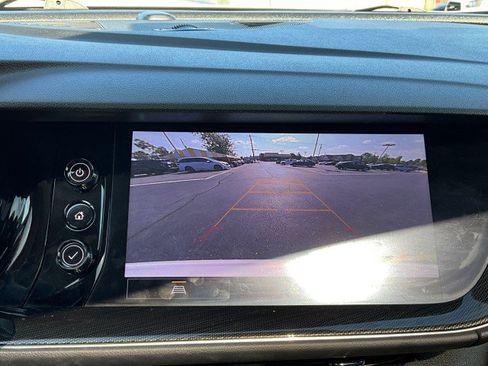 Used 2021 Buick Envision Essence w/ Sport Touring Package FWD image 21