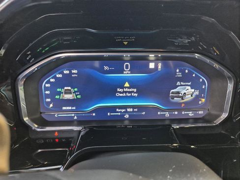 Used 2022 Chevrolet Silverado 1500 LT Trail Boss w/ Convenience Package II image 18