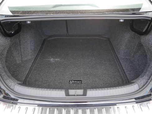 New 2025 Volkswagen Jetta S image 5