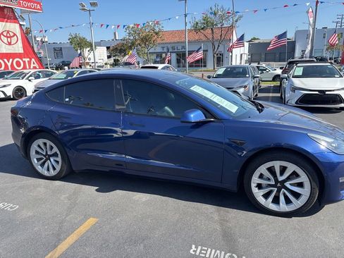 Used 2022 Tesla Model 3 Long Range AWD/4WD image 3