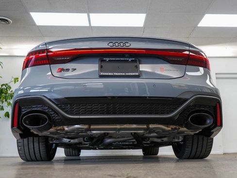 Used 2025 Audi RS 7 Performance AWD/4WD image 36