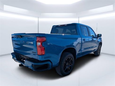 Used 2022 Chevrolet Silverado 1500 RST image 3