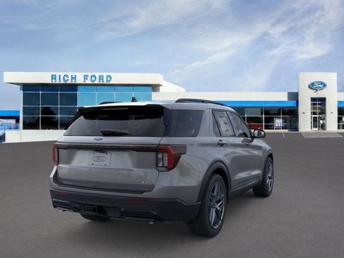 New 2026 Ford Explorer ST-Line w/ ST-Line Street Pack AWD/4WD image 13