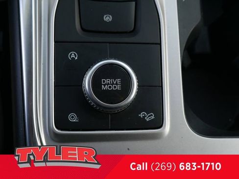 Used 2020 Ford Explorer Limited image 36