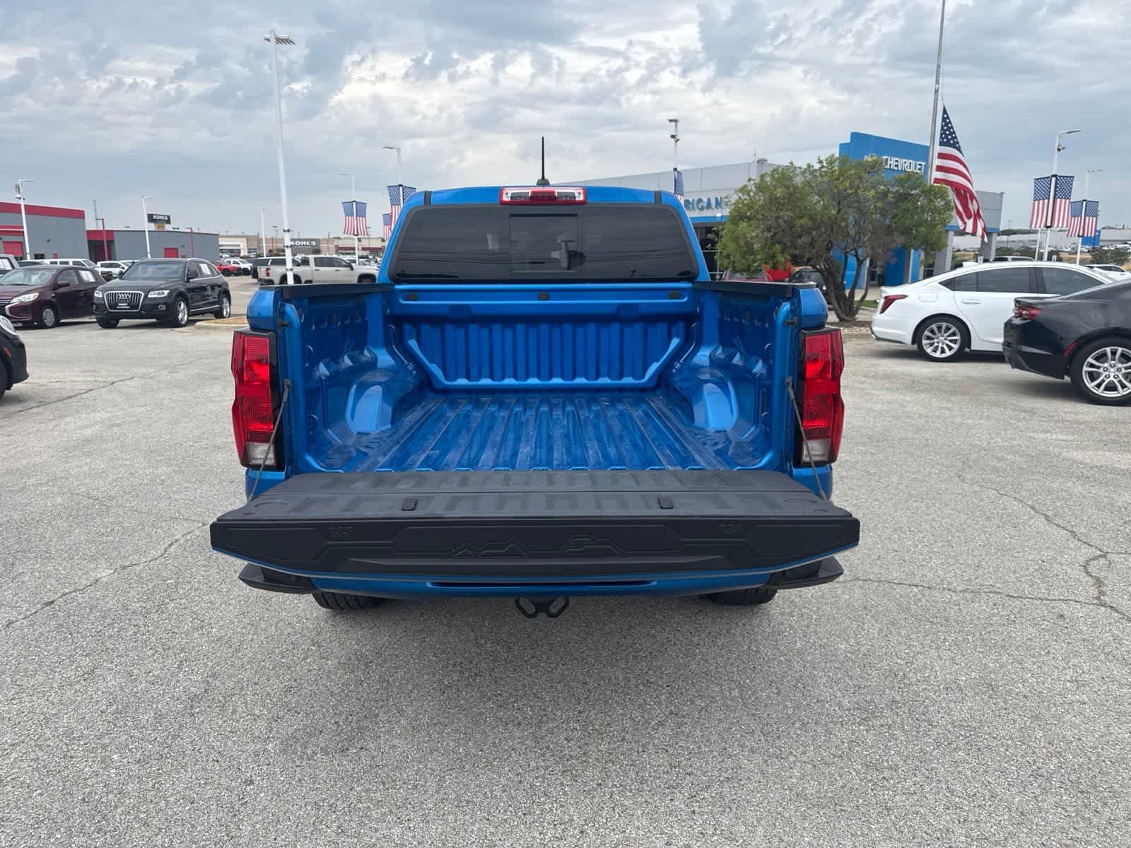 Used 2024 Chevrolet Colorado LT w/ LT Convenience Package AWD/4WD image 5