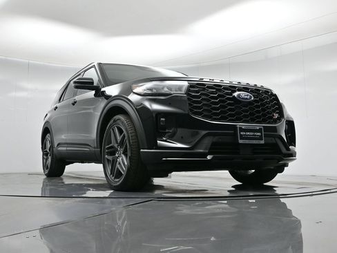 New 2026 Ford Explorer ST w/ Sun And Sound Package image 45