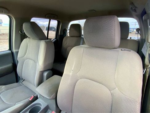 Used 2012 Nissan Frontier SV image 25