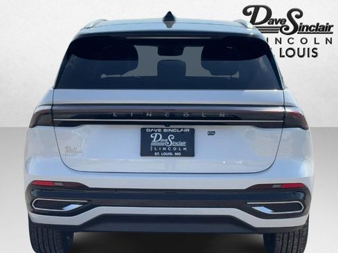 New 2026 Lincoln Nautilus Reserve image 4