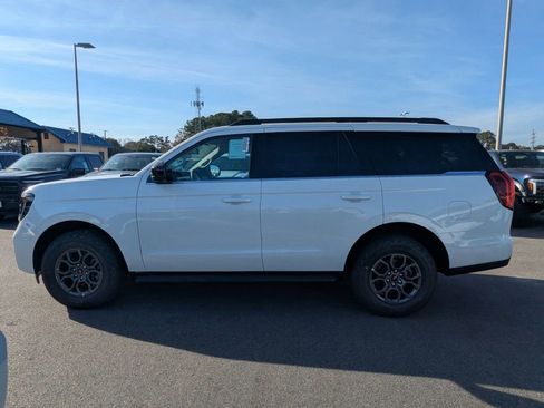 New 2025 Ford Expedition Active image 7