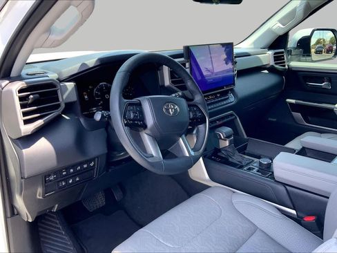 Used 2023 Toyota Sequoia Limited AWD/4WD image 18