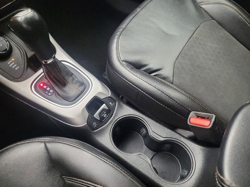 Used 2018 Jeep Compass Latitude w/ Cold Weather Group image 26