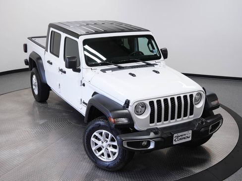 Used 2023 Jeep Gladiator Sport AWD/4WD image 42