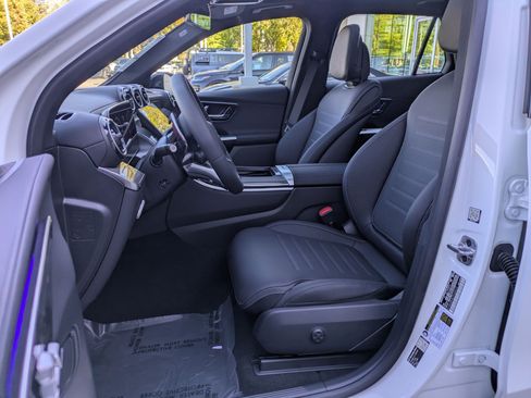 New 2026 Mercedes-Benz GLC 43 AMG AMG GLC 43 image 14