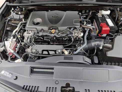 Used 2024 Toyota Camry SE FWD image 32