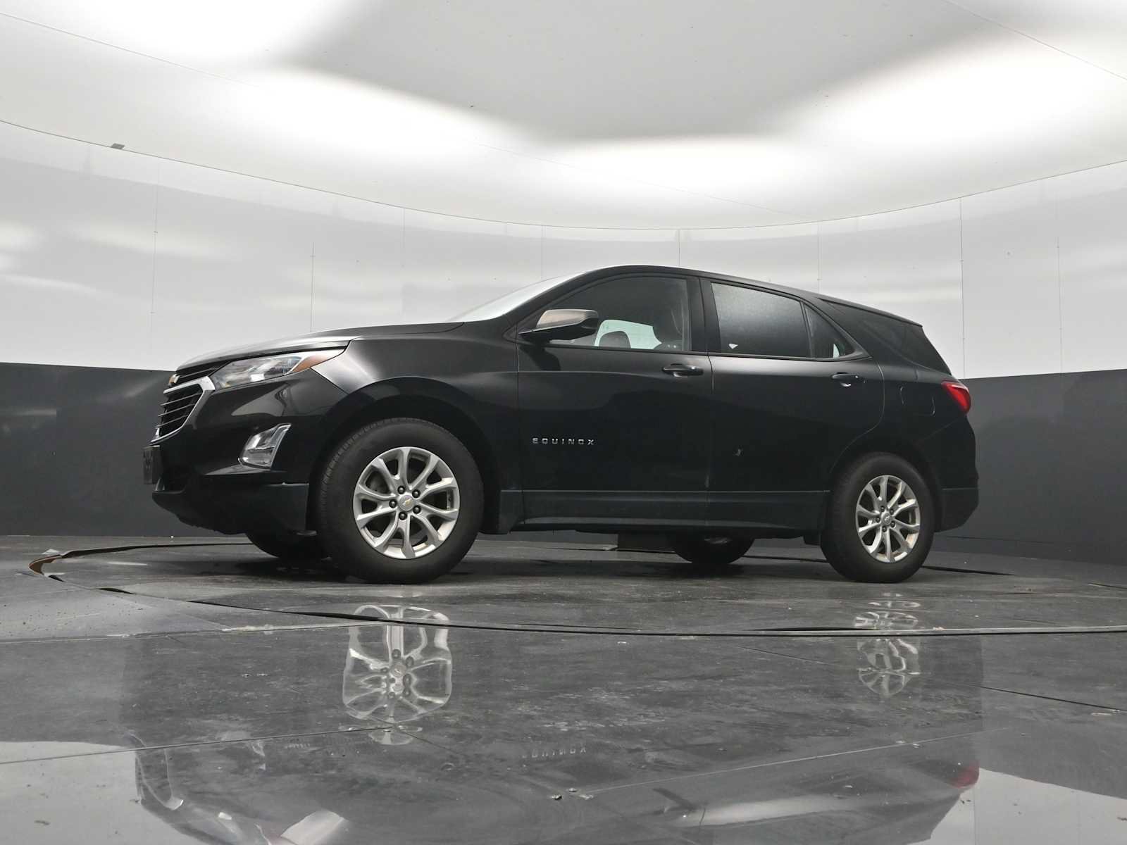 Used 2019 Chevrolet Equinox LS AWD/4WD image 20