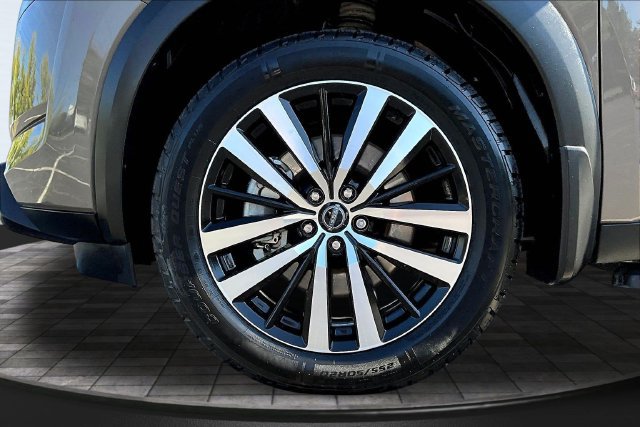 Used 2023 Nissan Pathfinder Platinum w/ Lighting Package (N93) FWD image 35