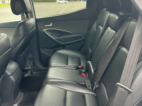 Used 2018 Hyundai Santa Fe Sport w/ 2.4L Value Package 02 AWD/4WD image 16
