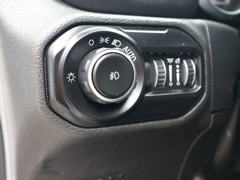 Used 2021 Jeep Wrangler Unlimited Sahara AWD/4WD image 20
