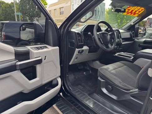 Used 2017 Ford F150 XL w/ Equipment Group 101A Mid AWD/4WD image 8