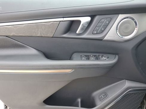 New 2026 Buick Enclave Avenir w/ Super Cruise Package FWD image 17