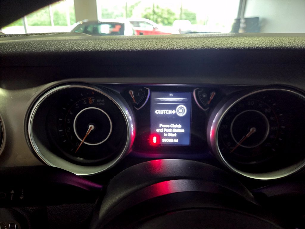 Used 2018 Jeep Wrangler Unlimited Sport AWD/4WD image 8