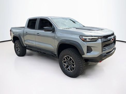 New 2026 Chevrolet Colorado ZR2 w/ Technology Package AWD/4WD image 3