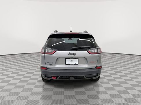 Used 2020 Jeep Cherokee Trailhawk w/ Comfort/Convenience Group AWD/4WD image 9