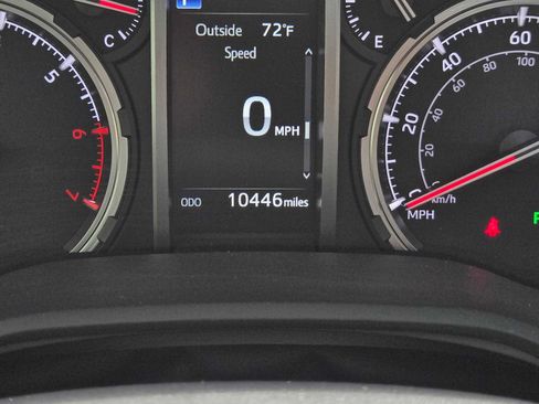 Used 2024 Toyota 4Runner Limited AWD/4WD image 26