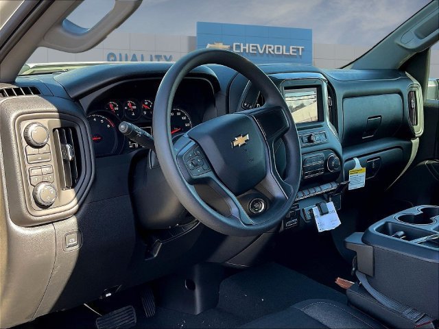 New 2026 Chevrolet Silverado 2500 Custom w/ Custom Value Package AWD/4WD image 9