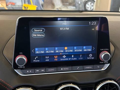 Used 2025 Nissan Sentra SR FWD image 20