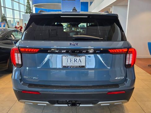 New 2026 Ford Explorer Active w/ Active Comfort Package image 12