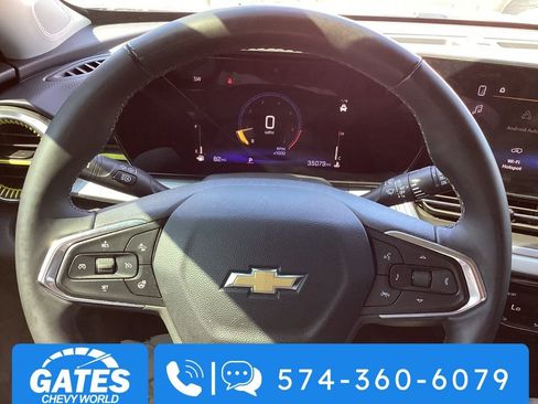 Used 2024 Chevrolet Trax LT w/ Driver Confidence Package image 28