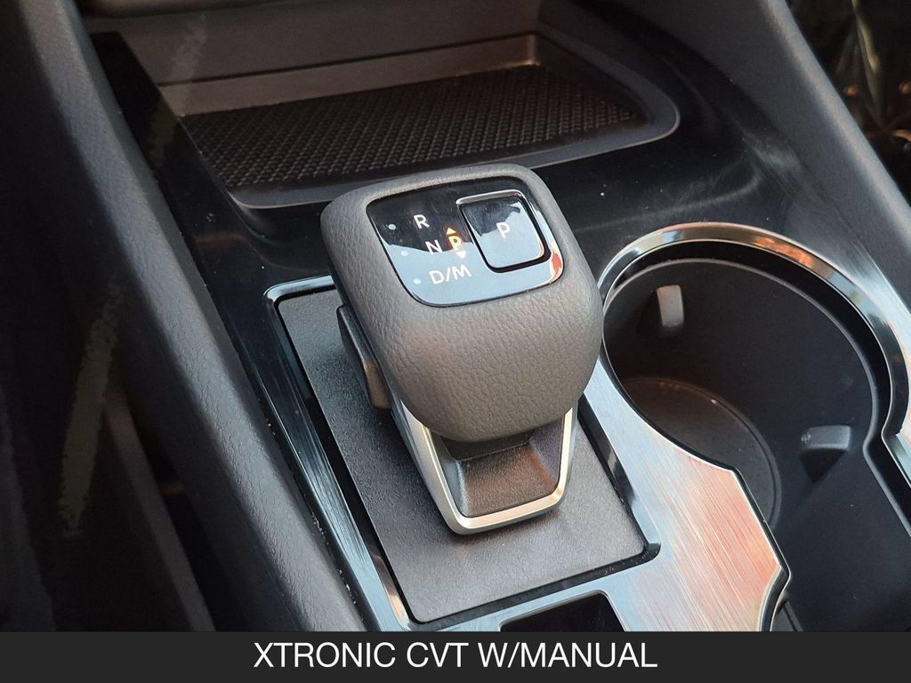 Certified 2026 Nissan Rogue SV FWD image 20