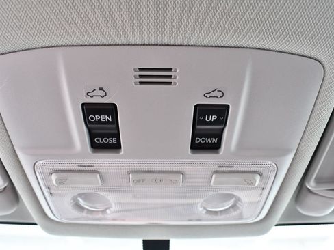 Used 2014 Toyota RAV4 XLE FWD image 32