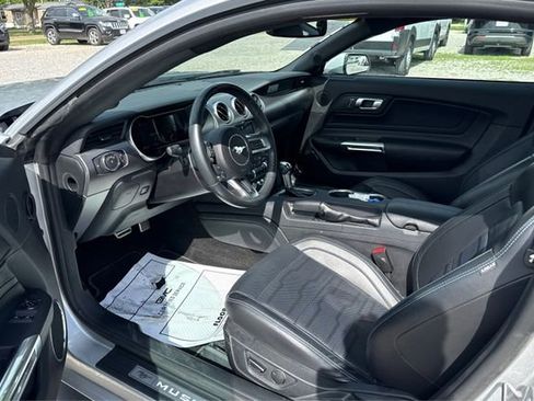 Used 2019 Ford Mustang GT Premium w/ Equipment Group 401A RWD image 9