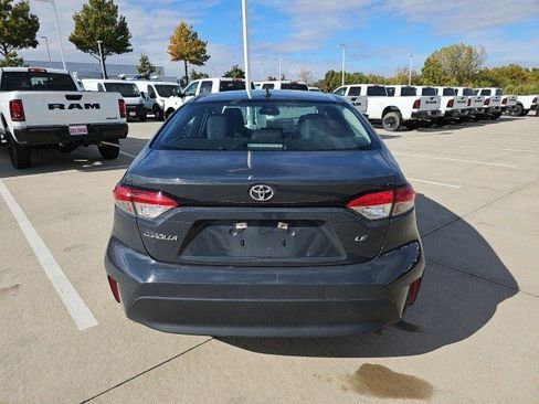 Used 2024 Toyota Corolla LE image 5