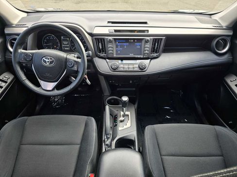 Used 2016 Toyota RAV4 XLE image 18
