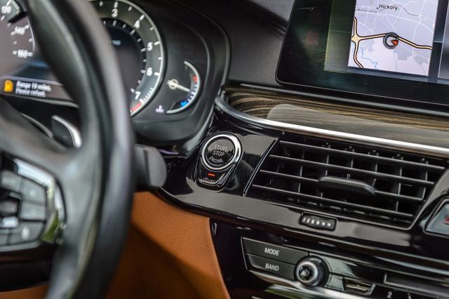 Used 2017 BMW 540i RWD image 29