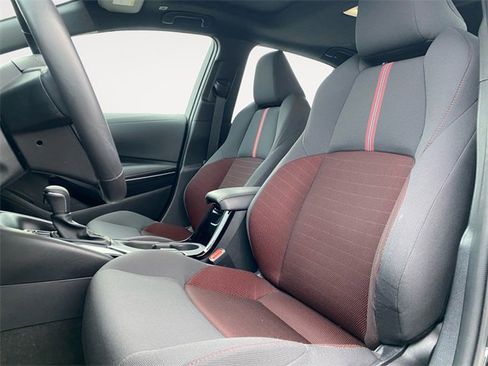 Used 2024 Toyota Corolla SE image 9