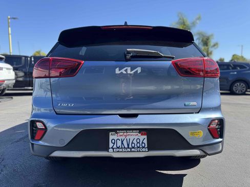 Used 2022 Kia Niro EX FWD image 8