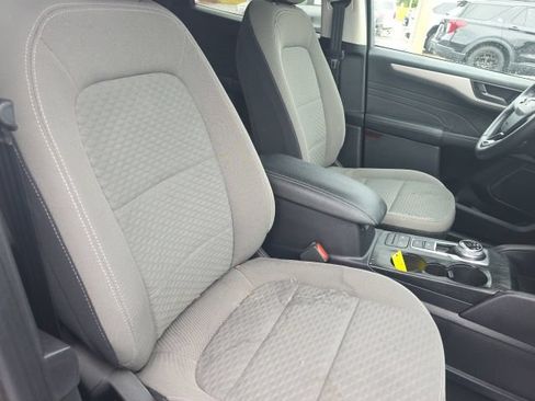 Used 2022 Ford Escape SE w/ SE Sport Appearance Package FWD image 14