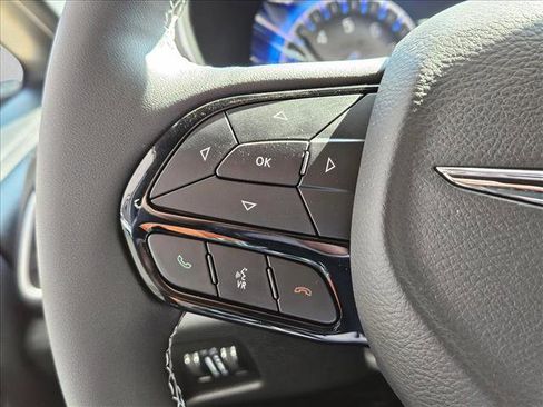 New 2026 Chrysler Pacifica Select w/ S Appearance Package FWD image 13