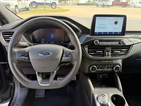 Used 2024 Ford Escape ST-Line FWD image 12