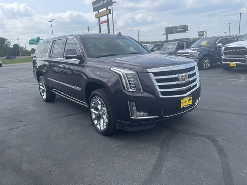 Used 2016 Cadillac Escalade ESV Premium AWD/4WD image 2