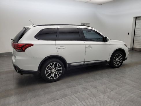 Used 2016 Mitsubishi Outlander SE FWD image 10