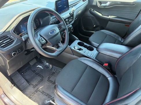 Used 2025 Ford Escape ST-Line FWD image 9