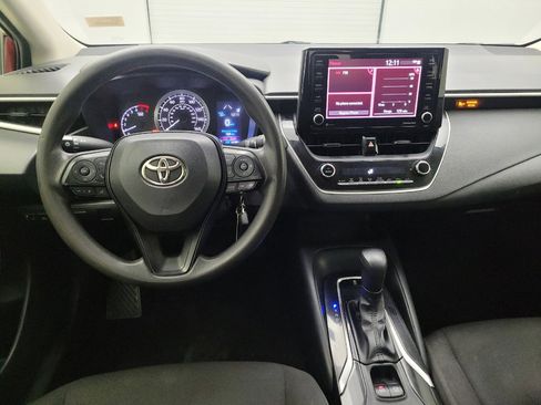 Used 2022 Toyota Corolla LE FWD image 22