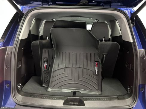 Used 2023 GMC Acadia SLE w/ Driver Convenience Package image 25